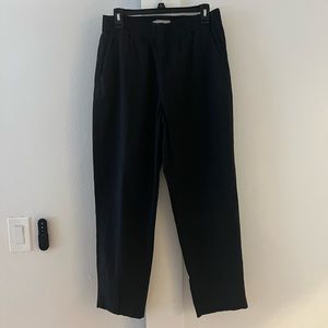 Everlane easy pant in soft black size 10 in like new condition. Retail $88